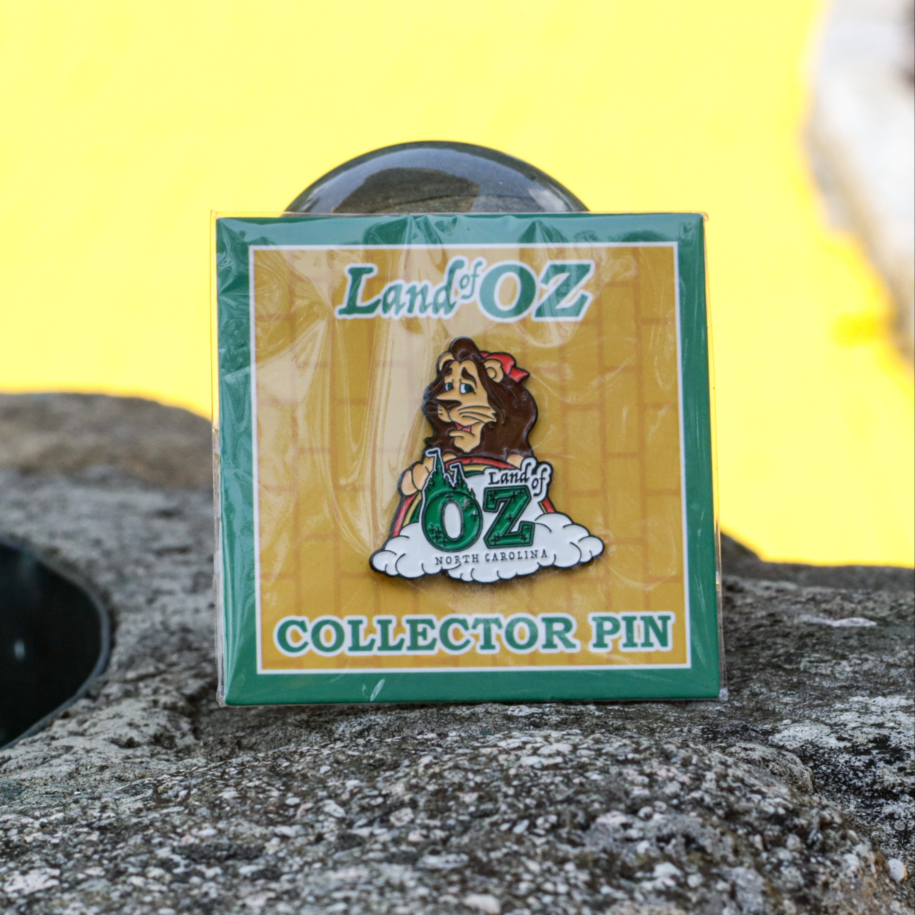 Cowardly Lion Lapel Pin