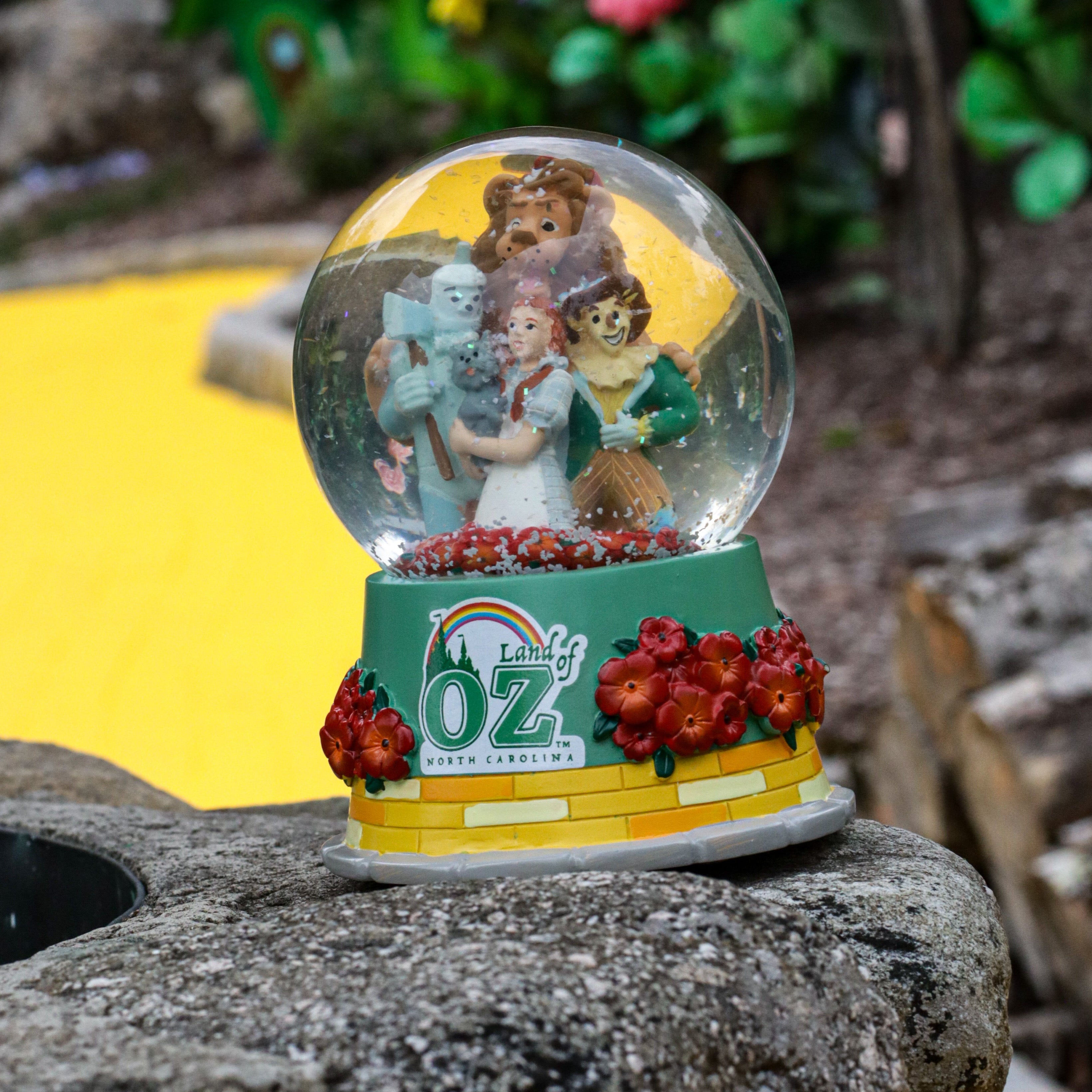 Fab 4 Land of Oz Snow Globe
